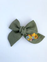 Hand Embroidered Bow - Chunky- Green -  Floral Bunch