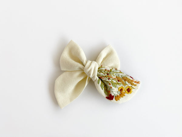 Hand Embroidered Bow - Chunky - Ivory - Floral Bunch