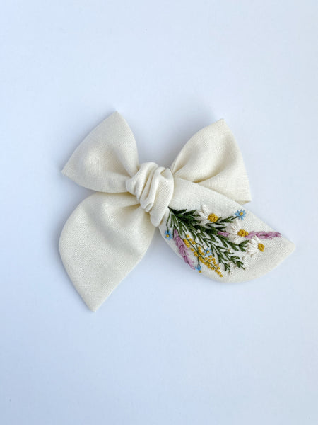 Hand Embroidered Bow - Chunky - Ivory - Wildflowers