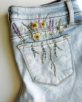 Hand Embroidered Kancan Denim (Skinny Jeans) - size 7/27